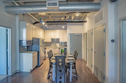 Midtown 1BR Fully Furnished Apartment - Great Location! apts in Atlanta, USA