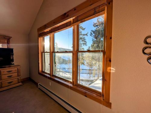 Trappers Crossing 8753 by SummitCove Lodging in Keystone, USA
