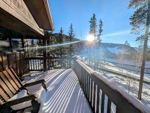 Trappers Crossing 8753 by SummitCove Lodging in Keystone, USA