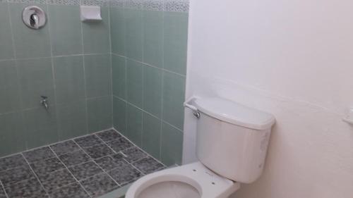 Shower, RECAMARA INDEPENDIENTE con CAMA MATRIMONIAL AIRE ACONDICIONADO Y BANO EXCLUSIVO in Santa Rita 1