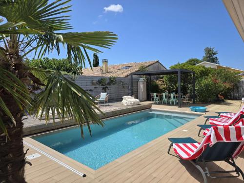 Villa 9 pers. avec piscine chauffée proche centre-ville, Biscarrosse - FR-1-877-38