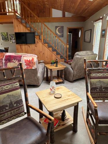 Istaba viesiem, Woodland Hideaway in Neiplsa (NY)