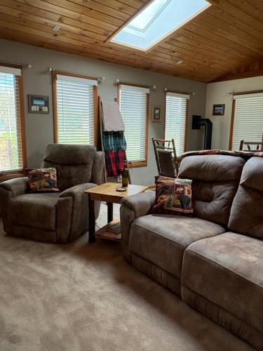Woodland Hideaway in Neiplsa (NY)