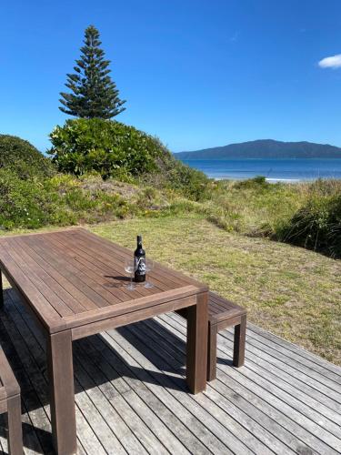 Beach side Waikanae Bach in Waikanae