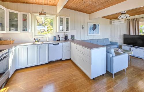 Cocina, Nice Home In Tjøme With Wifi in Tjome