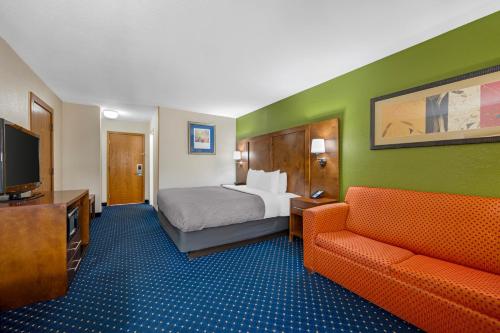 Quality Inn & Suites Goshen - image 33