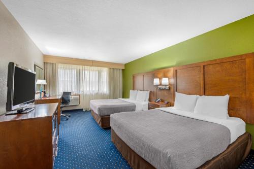Quality Inn & Suites Goshen - image 17