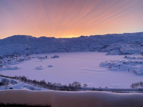 Hotelli välisilme, Bright And Modern Cabin, With Great Mountain View in Vagsli