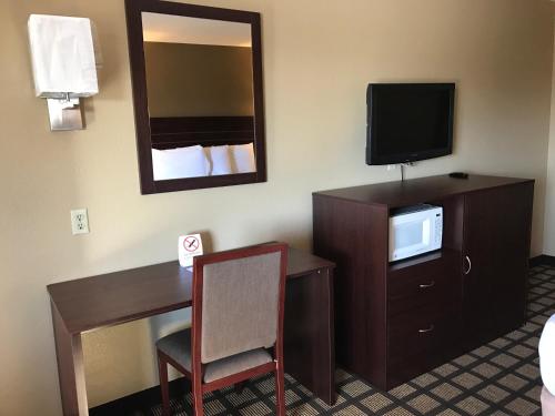 Travelers Inn - Phoenix