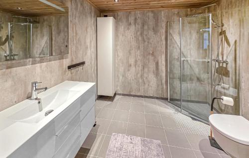 Vannas istaba, Amazing Home In Edland With Wifi in Vagsli
