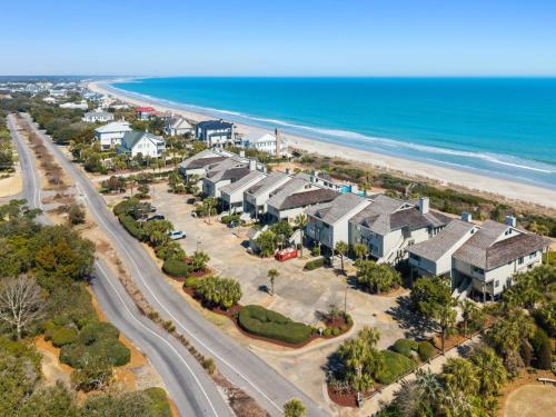 Powell in DeBordieu Colony villa by Peace Vacations in Debidue Island (SC)