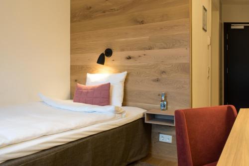 1 twin bed