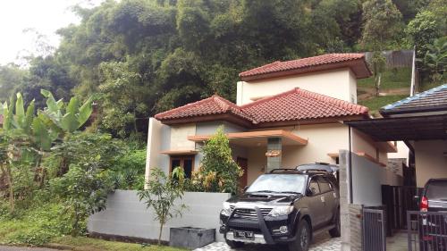 B&B Bandung - Villa Roemi - Bed and Breakfast Bandung