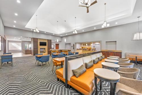 Homewood Suites Laredo at Mall Del Norte - image 27
