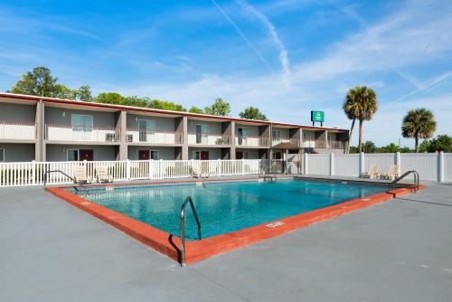 Red Roof Inn & Suites Wildwood FL - image 40