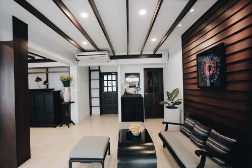 Exterior view, Fullrich Lanna Suite near Wat Umong