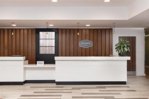 Hampton By Hilton London Stansted Airport - image 19
