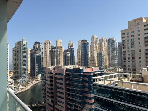 Dubai Marina Stay