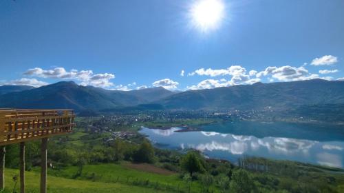 Sunčani Brijeg Eco Village (Suncani Brijeg Eco Village) in Plav