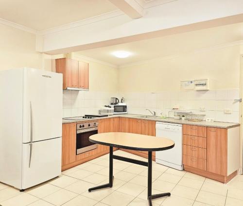 Lakeview Plaza Motel in جندبيني