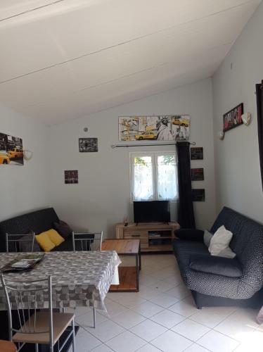 Maisonnette plein pied - 2km de la mer in Агон Кутенвіль