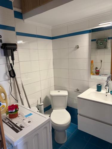 Vannas istaba, Irida apartment in Paralia Epanomis