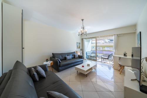 Appartement 2 pièces avec grande terrasse au cœur de Cannes