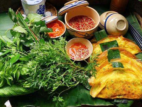 Khu Du Lịch Chín Sông (Khu Du Lich Chin Song) in チョガオ（ティエンジャン）