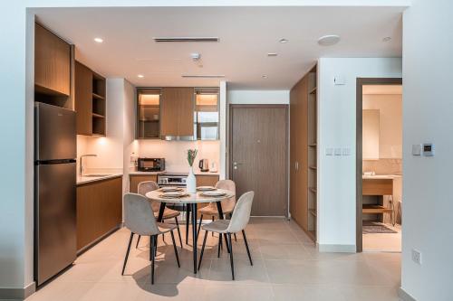 Cozy & Elegant 1BR at Creek Beach - image 11