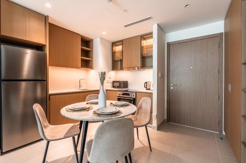 Cozy & Elegant 1BR at Creek Beach - image 10