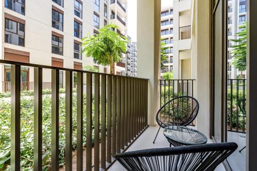 Cozy & Elegant 1BR at Creek Beach - main image