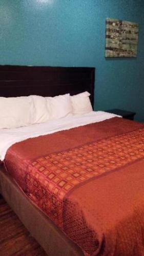 Stuart Hotel – Los Angeles, CA