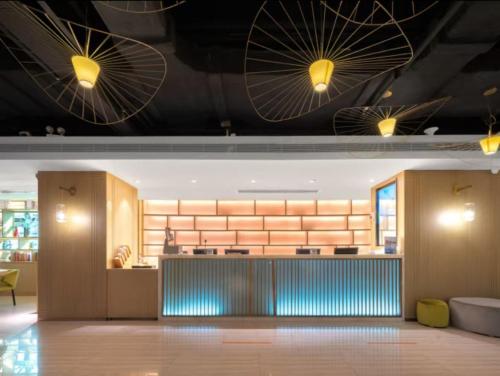 Ibis Styles Xiamen Zhongshan Road Pedestrian Street - image 2