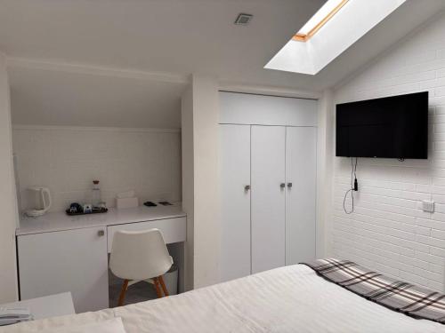 1 twin bed