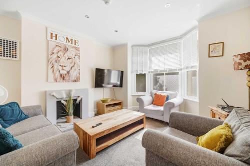 Peaceful 4-Bed Home in Aylesbury – khách sạn tại Elmhurst