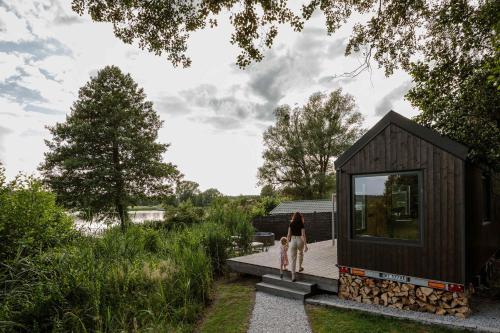Mini Lake House - domek nad samym jeziorem in Пентіни