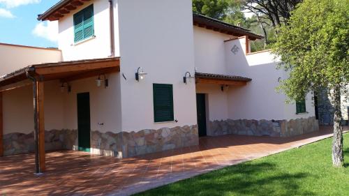  Villa Sofia, Unterkunft in Marina di Campo
