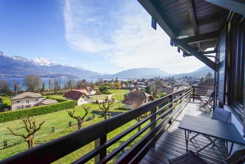 Chez Lorette - vue lac et montagne