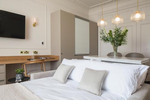 Sigma Plus Regency Square Suites near Brighton Beach - image 4