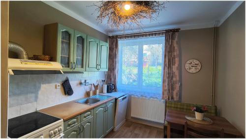 Apartmán s výhledem do krajiny Jestřabí v Krkonoších (Apartman s vyhledem do krajiny Jestrabi v Krkonosich) in Jestřabí v Krkonoších