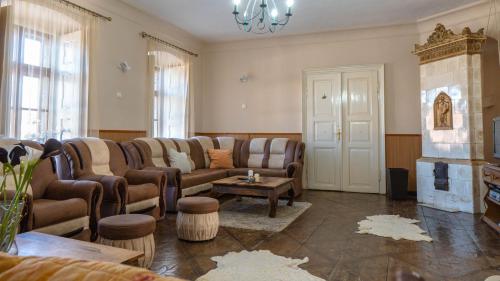 Koplietošanas atpūtas telpa ar TV, Kiraly Panzio és Etterem in Tolksva