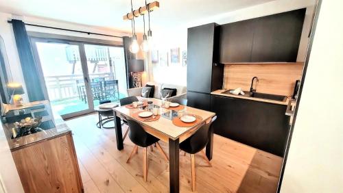 Résidence Le Vieux ChÊne - Appartement moderne au cœur du village MAE-4483