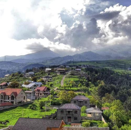 UNO-Dili Hotel includes free pick up and drop off in Dilijan