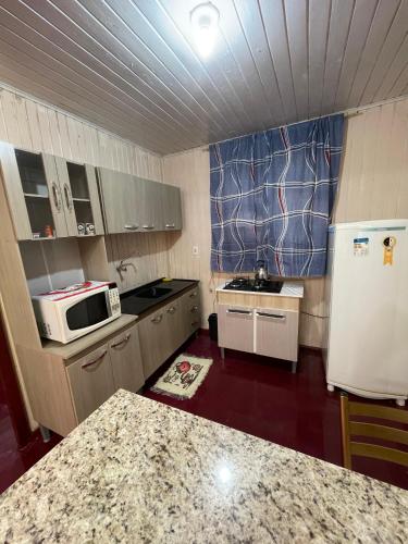 Casa Completa mobiliada próx à JBS (Casa Completa mobiliada prox a JBS) in Rodeio Bonito