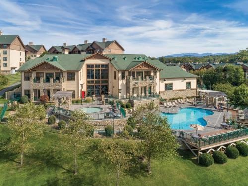 Smoky Mountains Resort 4BR Suite – khách sạn tại Mt Zion