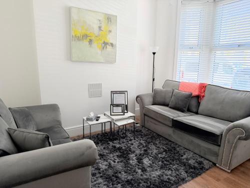 The Cosy Nest Modern - 3BR House - Sleeps 7 - Near City Centre - STARLINK Wi-fi – khách sạn tại Kensington