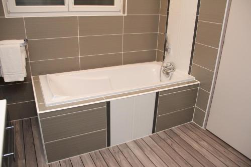 Logis Auberge Des Moissons Room Type - Superior Double Room