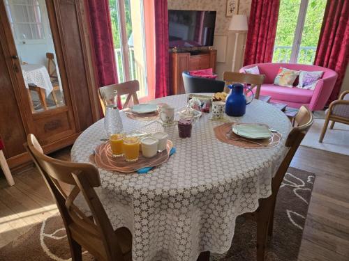 Ēdiens un dzērieni, Villa Honorine in Moulins-Engilbert