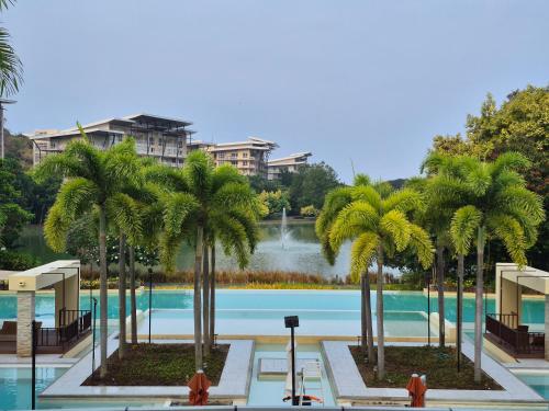 Tropical Escape at Pico De Loro