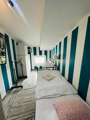 AB Hostel 5